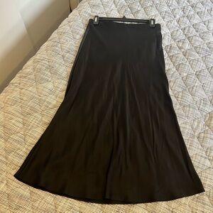 Quince silk midi skirt